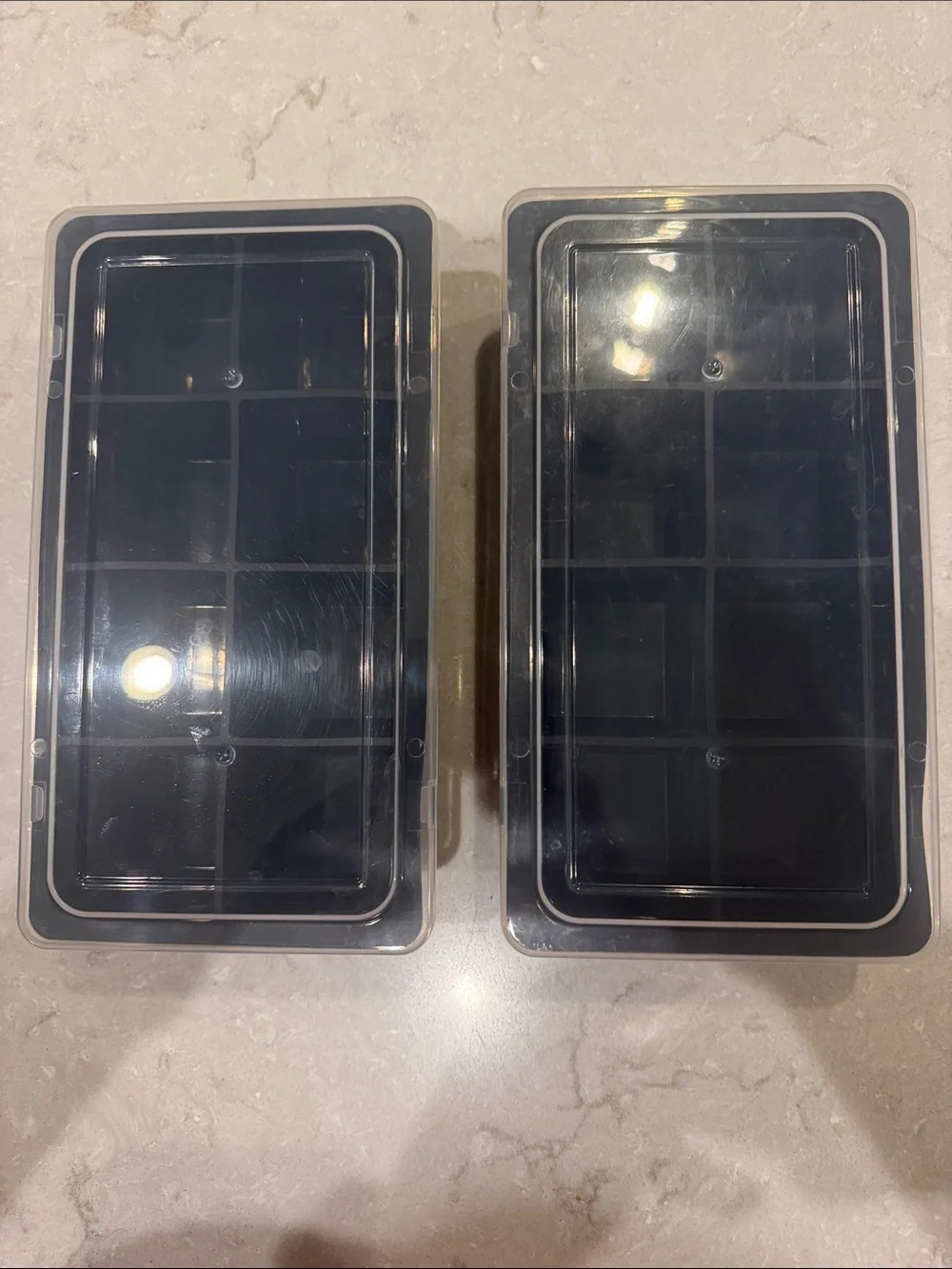 Black Universal Silicone ice molds with lids - Pack of 2